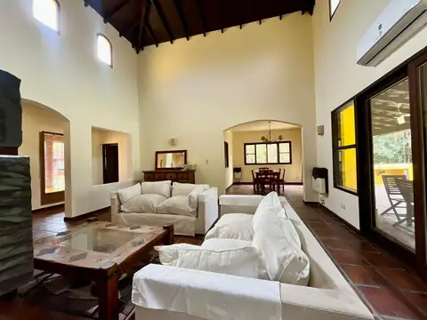 Casa en Alquiler en La Celina, USD 1.500