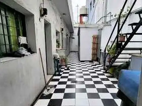 CASA SOBRE LOTE PROPIO CON RENTA POMPEYA