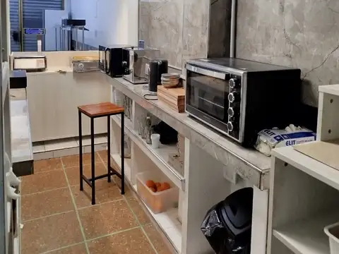 EXCELENTE CASA DE COMIDAS X PESO