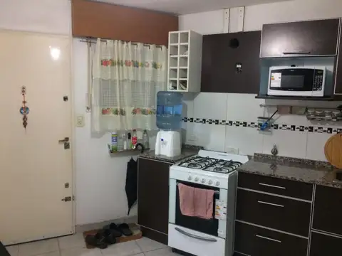 Depto Tipo Casa en Alquiler en Chilavert, $ 950.000