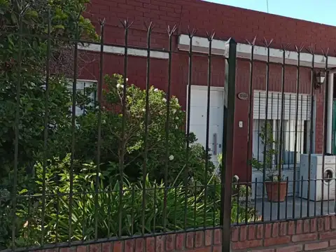 Casa - Venta - Argentina, Almirante Brown - Illia 2265