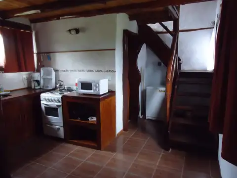 Casa 2 ambientes con 1 baño