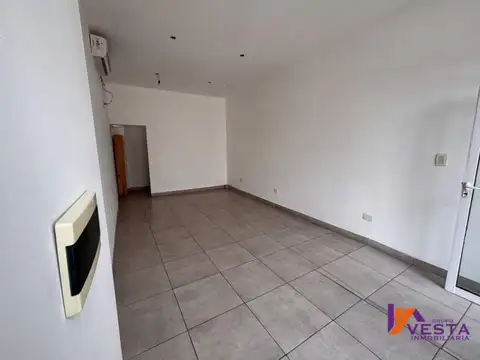 Local en Alquiler en Zona Centro, $ 600.000