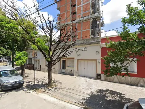 Calle 45, La Plata, Buenos Aires al 1100