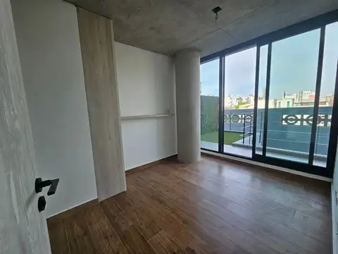 Excte. 2 amb a estr c/balcon - ICON BLVD CASEROS