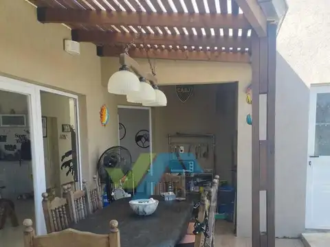 Casa 4 ambientes con 3 baños