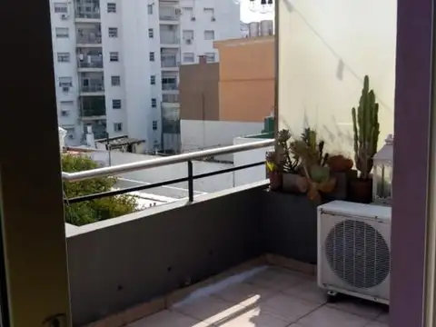 Depto Tipo Casa en Venta en Palermo Hollywood, USD 215.000