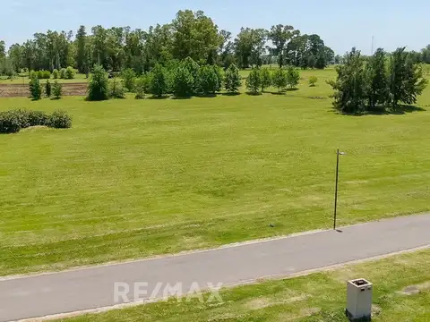 Terreno en Venta en Los Pinares Country Club, Countries y Barrios Cerrados en Exaltacion de la Cruz