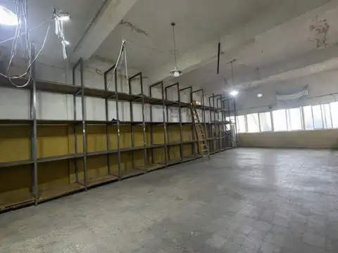 Oportunidad única: Edificio Industrial | Listo para usar