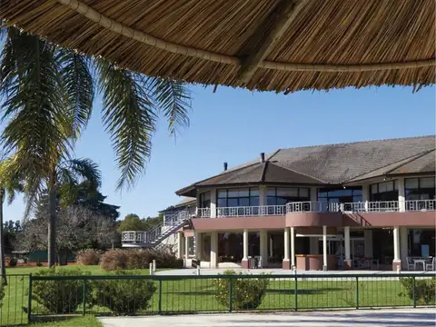 Gran Lote Interno en Venta - Náutico Escobar Country Club