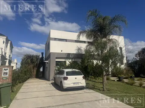 Casa en alquiler anual sin muebles, en el Barrio San Benito, Villanueva