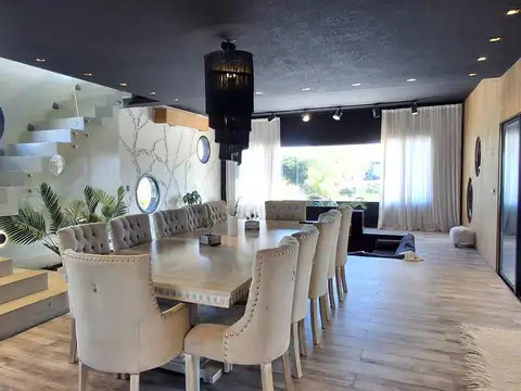 Casa en Venta de 5 dormitorios