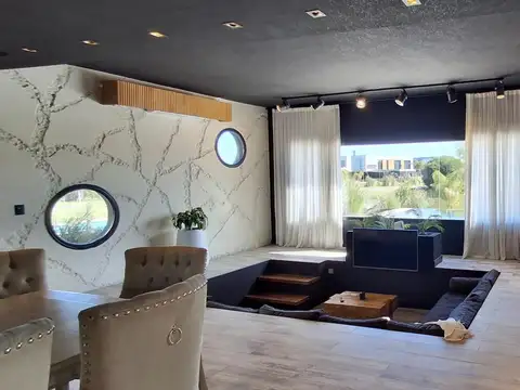 Casa en Venta al Oeste