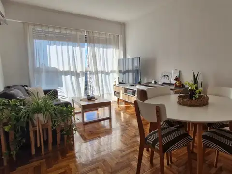 Moldes 1400, Piso 18