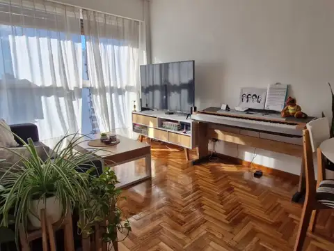 2 ambientes en Belgrano muy luminoso piso alto cocina y lavadero independiente