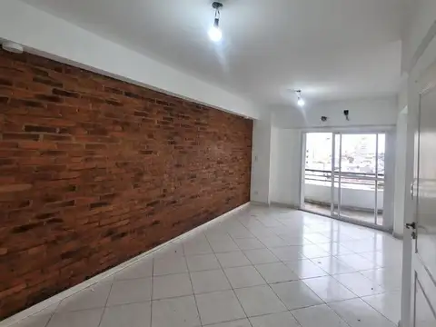 Venta departamento 3 ambientes con cochera en Lanús Este