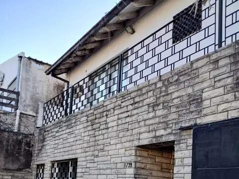 Casa en venta 4 ambientes con jardín Boulogne