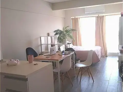 MONOAMBIENTE CON BALCÓN AL FRENTE, COCHERA Y AMENITIES – PATERNAL