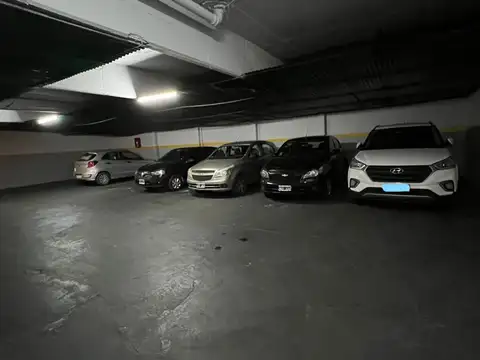 Venta de cochera en Recoleta