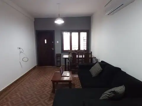Casa de 3 amb. gran jardin, galeria y cochera x2