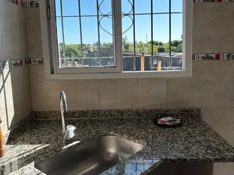 Departamento en Alquiler en Goya, $ 370.000
