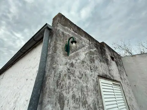 Depto Tipo Casa en Venta de 5 ambientes