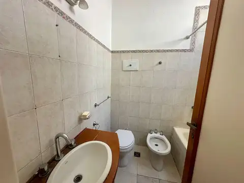 Depto Tipo Casa 2 ambientes con 1 baño