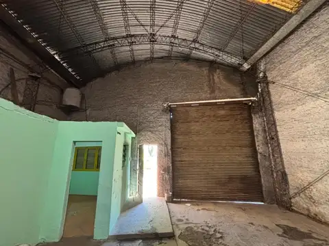 Galpón de 198 m2- En venta - Las Delicias