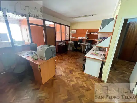 Oficina 70 m2  en Microcentro
