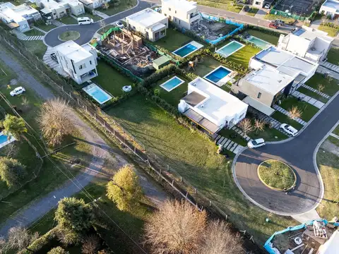 Lote en venta Barrio Sta. Lucia Pilar del Este