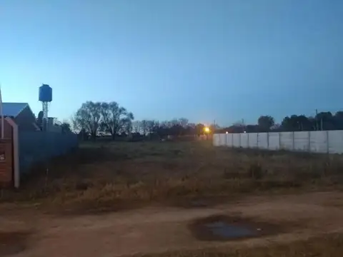 Terreno en Venta 30  mts Fondo