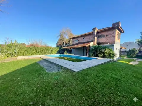 Venta Casa 4Amb Salta Polo Club Lote860m2-Pileta