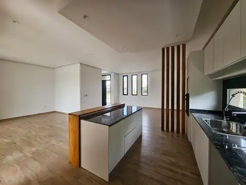 Casa en Venta en Zelaya, USD 249.000