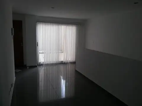 LOCAL COMERCIAL EN 2 PLANTAS