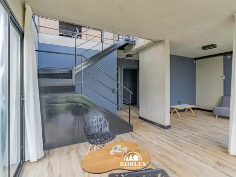 Depto Tipo Casa 6 ambientes con 2 baños