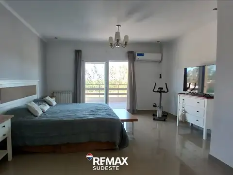 Casa en Venta en Bahia Blanca, USD 350.000