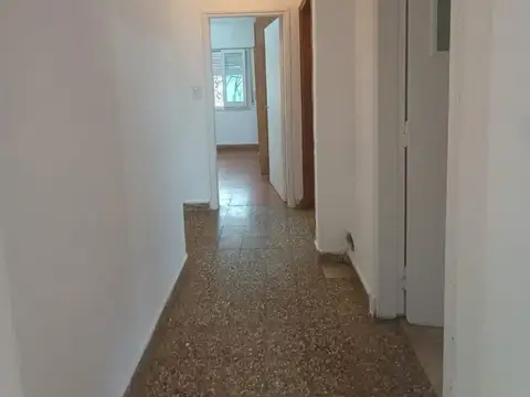 Departamento 4 ambientes con 1 baño