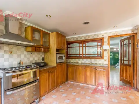 Casa en Alquiler en Castelar Sur, Castelar