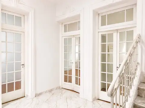 Depto Tipo Casa en Venta 80 años