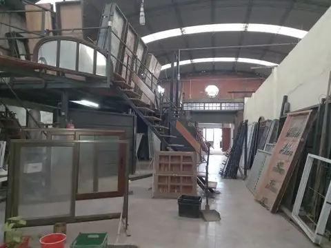 Galpon en Venta en San Miguel, USD 300.000