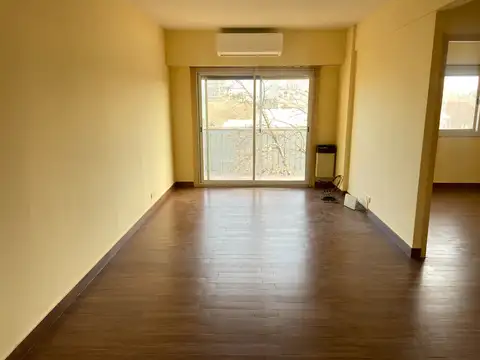 ALQUILER DEPARTAMENTO 2 AMBIENTES AL FRENTE CON BALCON EN LA LUCILA