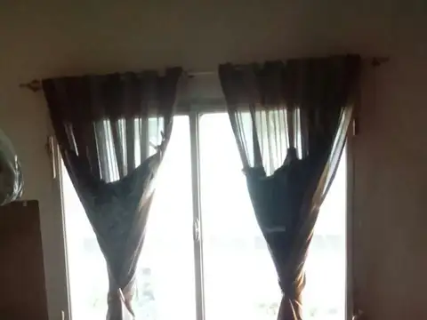 3 AMBIENTES CENTRO BANFIELD- AL FRENTE-