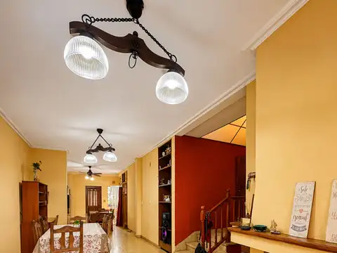 Depto Tipo Casa en Venta 40 años