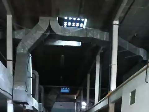 Galpon en Alquiler en Lomas del Mirador, $ 4.800.000