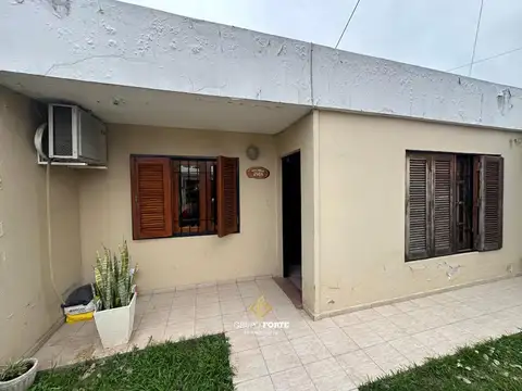 Casa 4 ambientes con 1 baño