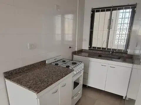 Departamento en Alquiler con 1 cochera