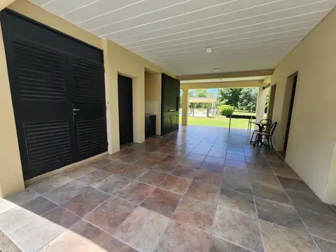 Casa 4 ambientes con 3 baños