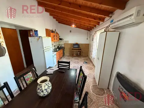 Vende casa 2 dormitorios plottier