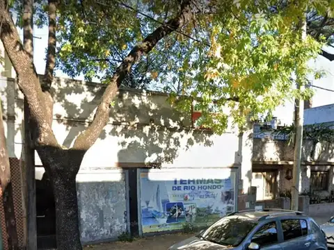 Terreno en Venta en Parque Avellaneda, USD 300.000