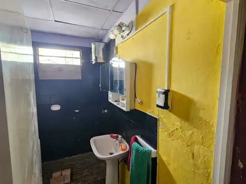 VENTA/CASA/2 DORMIT./B°VILLA DEL PARQUE